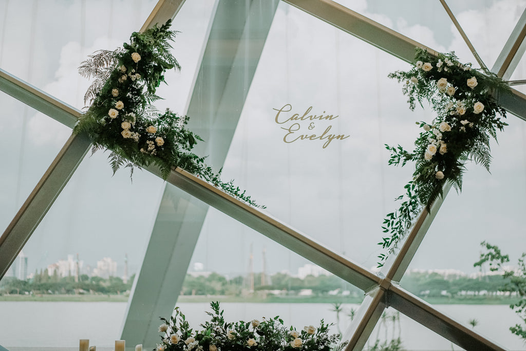 Geometry Meets Romance: Rustic Green-White Wedding Décor @ Gardens By The Bay Singapore