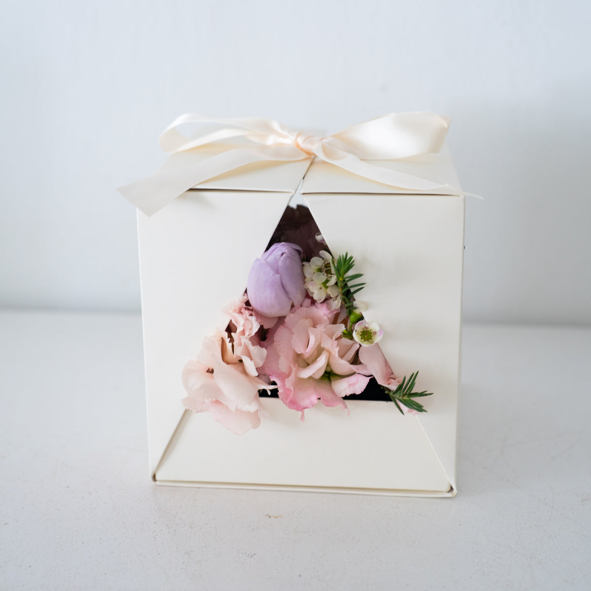 Mother's Day Gift Box - Bird's Nest & Flowers